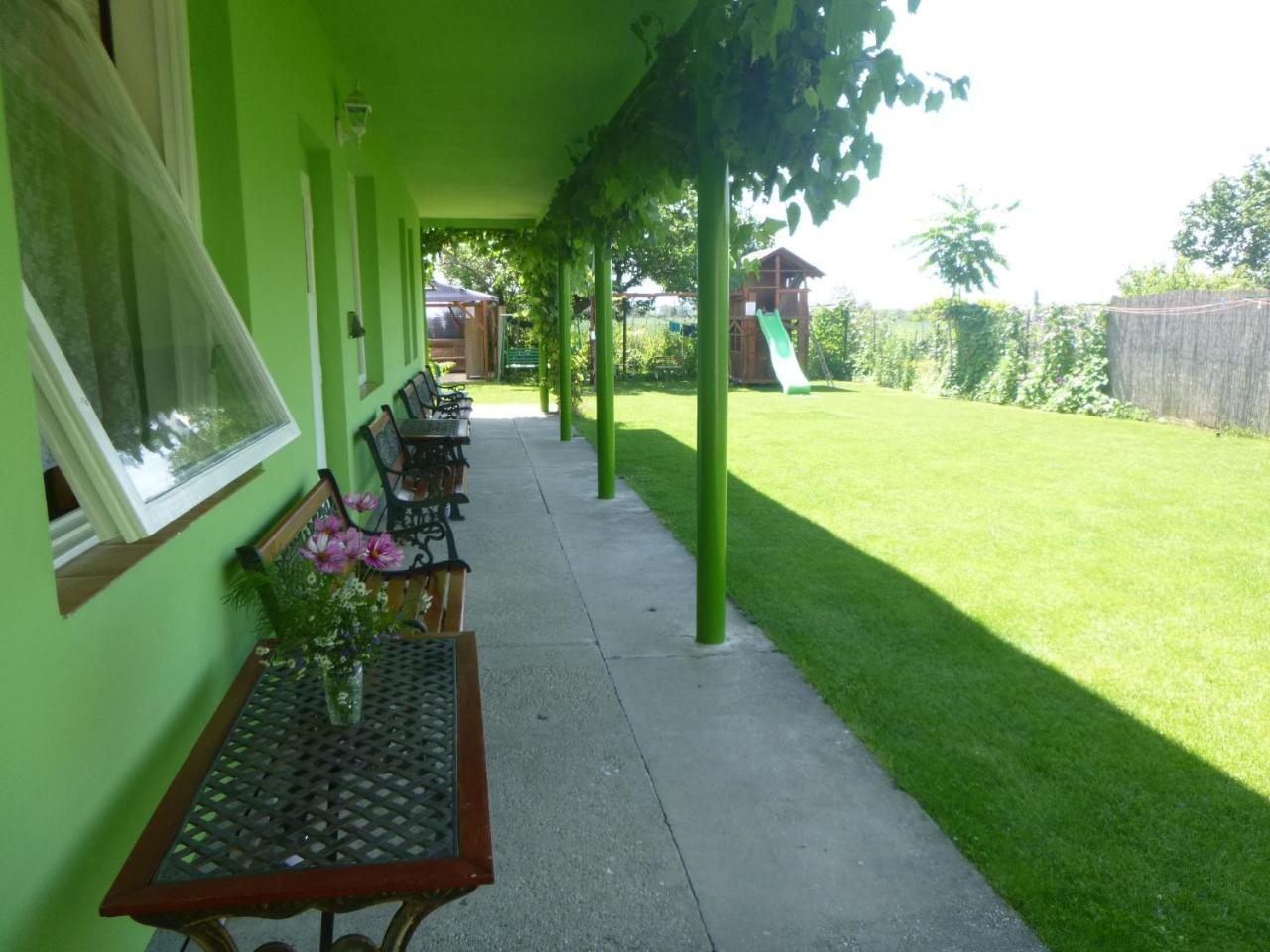 Afrodita Sturovo Exterior foto